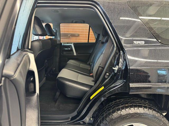 Photo of 2024 Midnight Black Metallic Toyota 4Runner