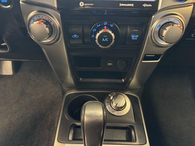 Photo of 2024 Midnight Black Metallic Toyota 4Runner