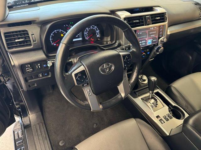 Photo of 2024 Midnight Black Metallic Toyota 4Runner