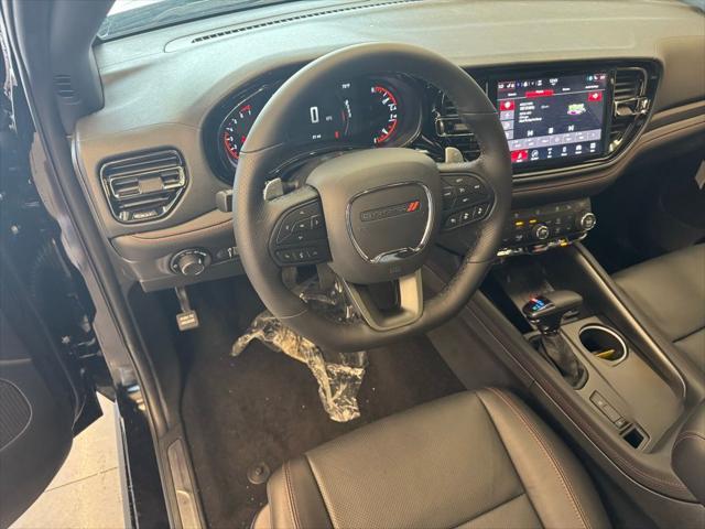 Photo of 2025 DB Black Crystal Clearcoat Dodge Durango