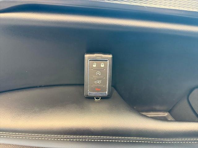 Photo of 2024 Bright White Clearcoat Jeep Grand Cherokee L