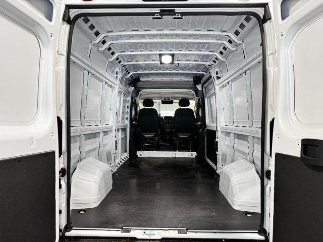 Photo of 2025 Bright White Clearcoat RAM ProMaster 2500