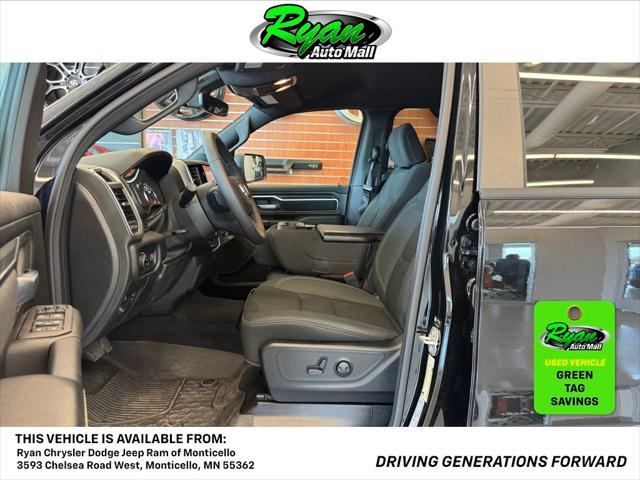 Photo of 2025 Diamond Black Crystal Pearlcoat RAM 1500