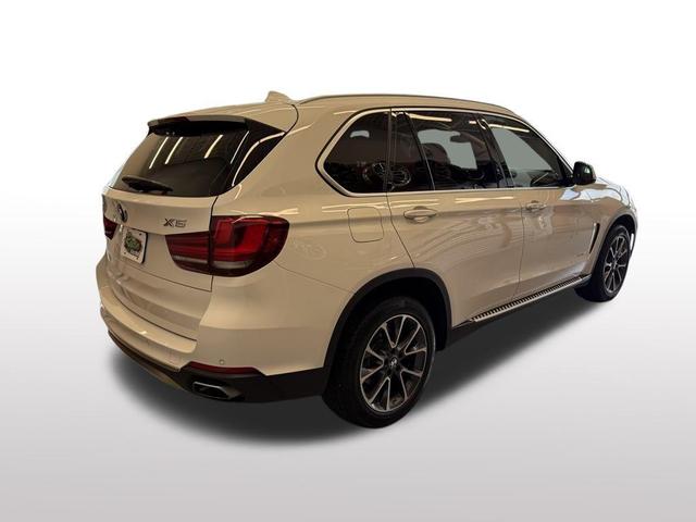 Photo of 2018 Alpine White BMW X5