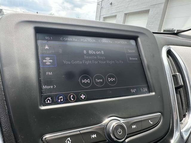 Photo of 2022 Blue Glow Metallic Chevrolet Equinox