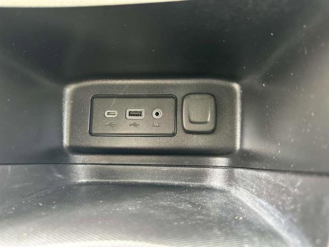 Photo of 2022 Blue Glow Metallic Chevrolet Equinox