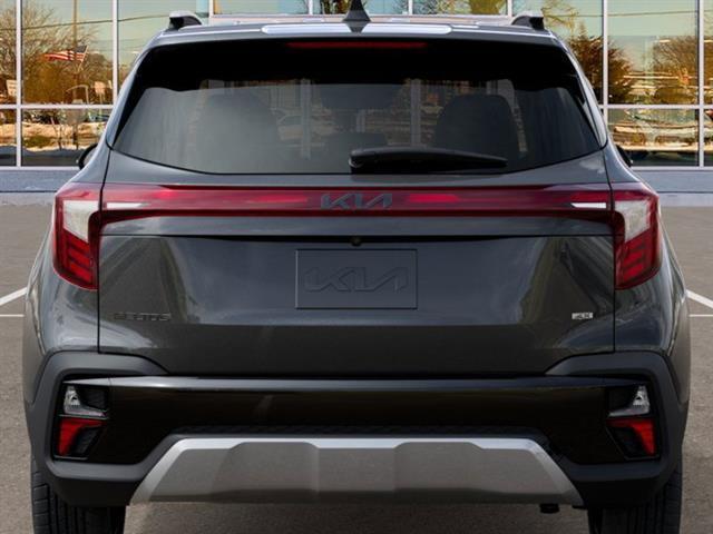 Photo of 2025 Gravity Gray Kia Seltos