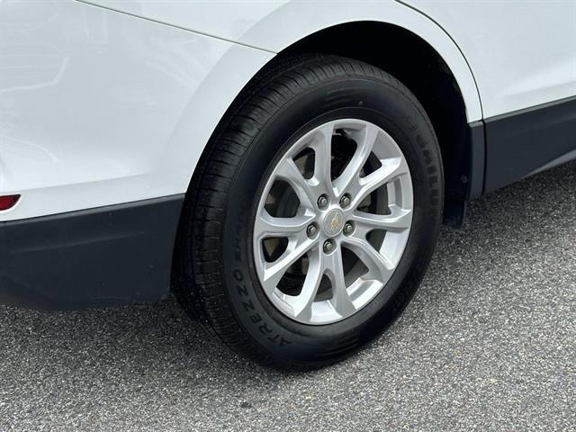Photo of 2020 Summit White Chevrolet Equinox