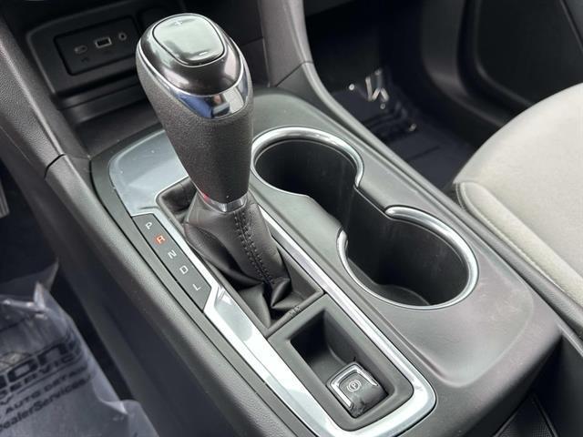 Photo of 2020 Summit White Chevrolet Equinox