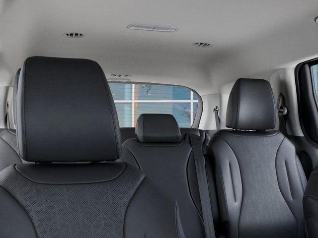 Photo of 2026 Metal Kia Carnival Hybrid
