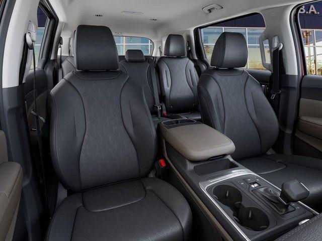 Photo of 2026 Flare Red Kia Carnival