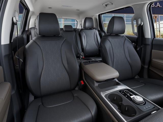 Photo of 2026 Deep Chroma Blue Kia Carnival Hybrid