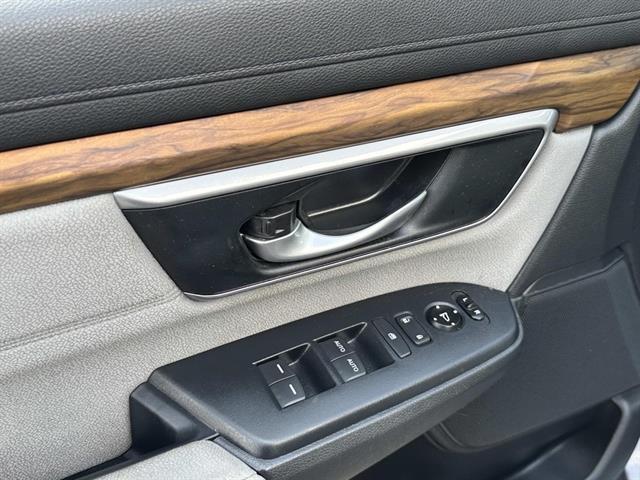 Photo of 2018 Gray Honda CR-V