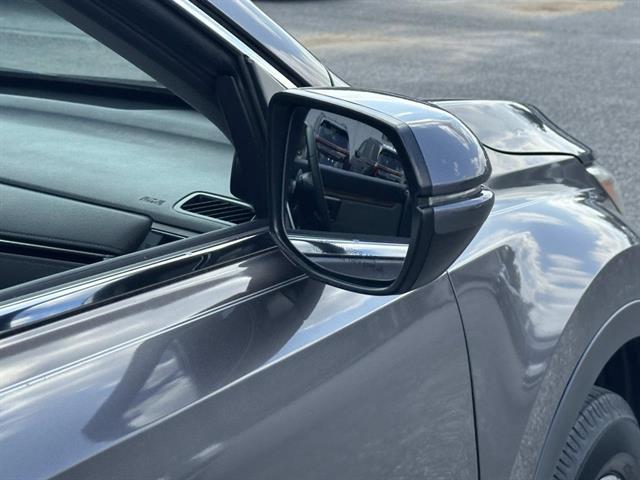 Photo of 2018 Gray Honda CR-V