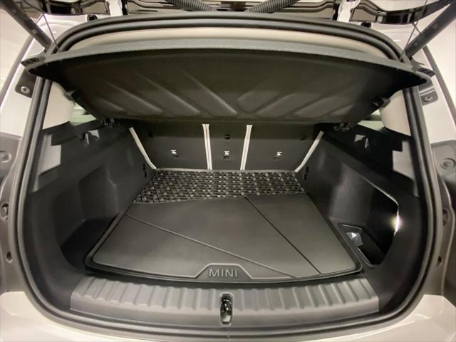 Photo of 2025 Nanuq White Metallic MINI Countryman