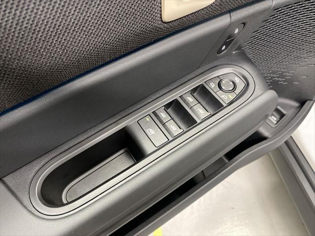 Photo of 2025 Nanuq White Metallic MINI Countryman