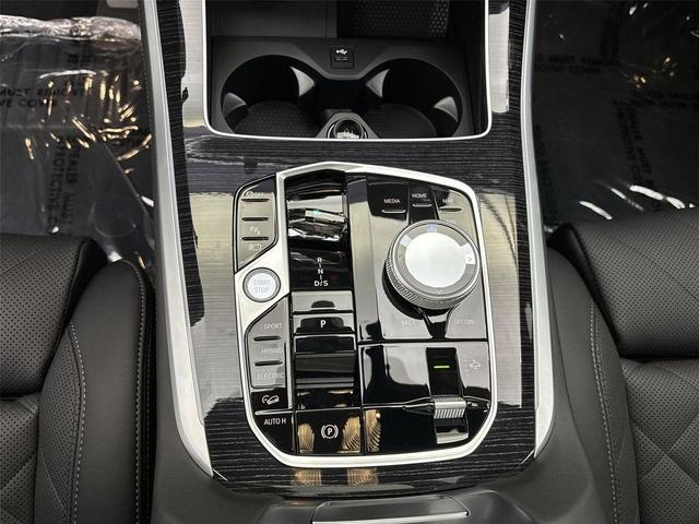 Photo of 2026 PETROL_MICA BMW X5 PHEV