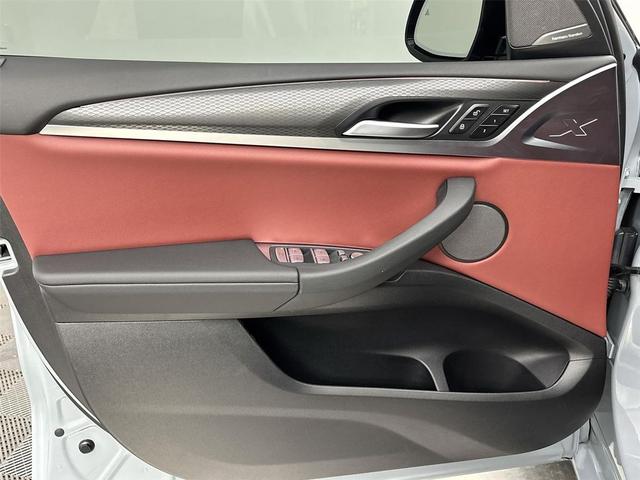Photo of 2024 Brooklyn Grey Metallic BMW X3