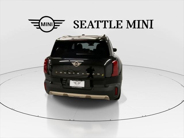 Photo of 2025 Midnight Black II Metallic MINI Countryman