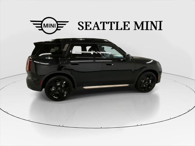 Photo of 2025 Midnight Black II Metallic MINI Countryman