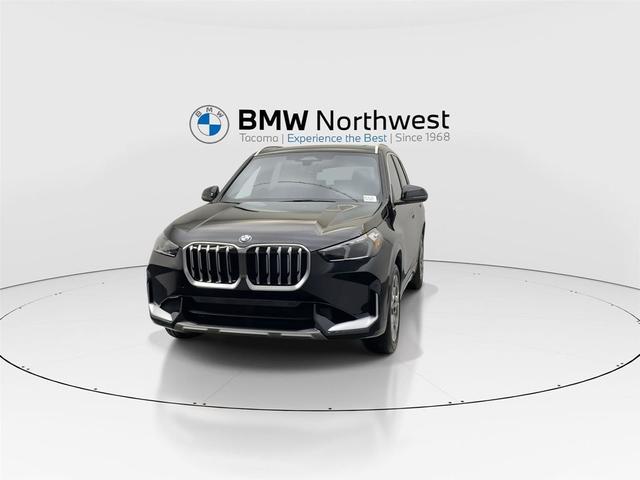 Photo of 2025 Black Sapphire Metallic BMW X1