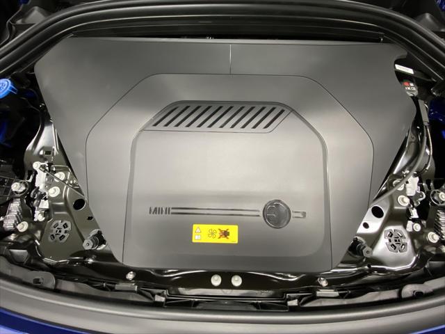 Photo of 2025 Blazing Blue Metallic MINI Countryman