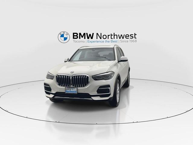 Photo of 2023 Alpine White BMW X5