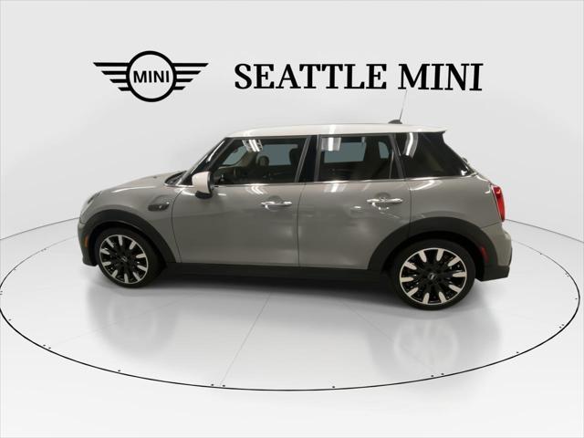 Photo of 2023 Moonwalk Grey Metallic MINI Hardtop