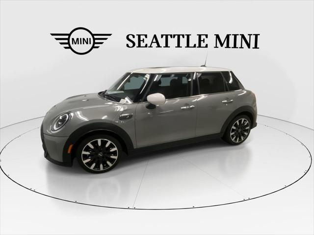 Photo of 2023 Moonwalk Grey Metallic MINI Hardtop