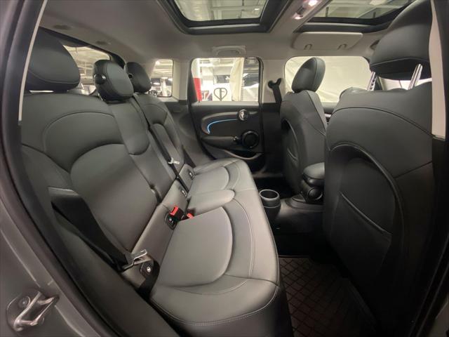 Photo of 2023 Moonwalk Grey Metallic MINI Hardtop