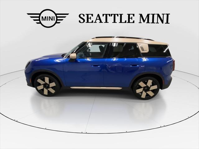 Photo of 2025 Blazing Blue Metallic MINI Countryman