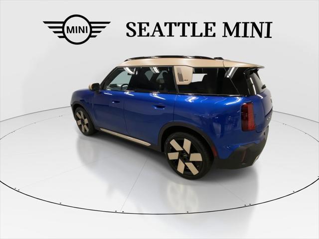 Photo of 2025 Blazing Blue Metallic MINI Countryman