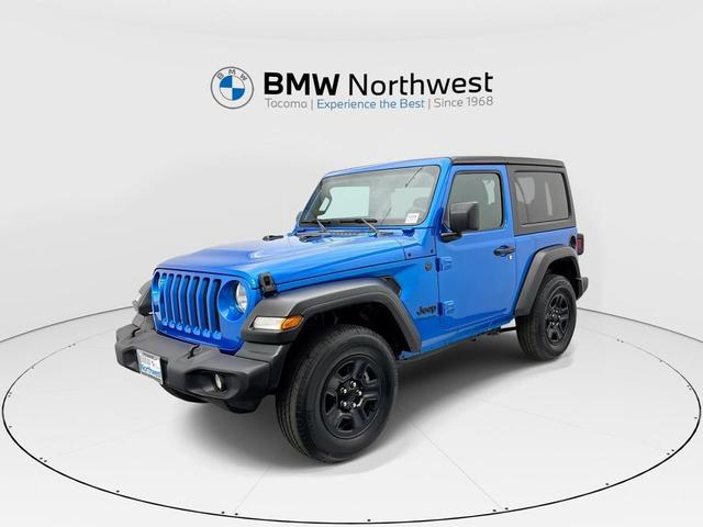 Photo of 2022 Hydro Blue Pearlcoat Jeep Wrangler