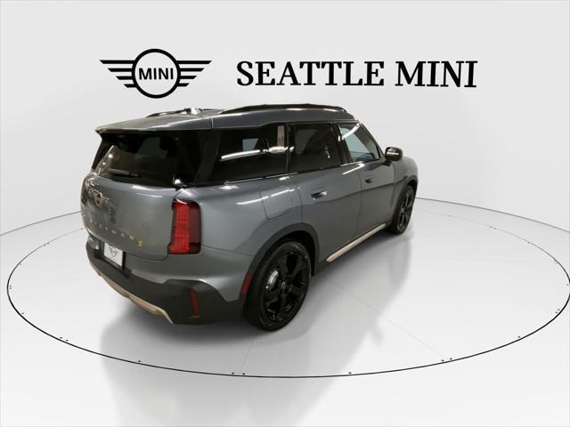 Photo of 2025 Smokey Green Metallic MINI Countryman