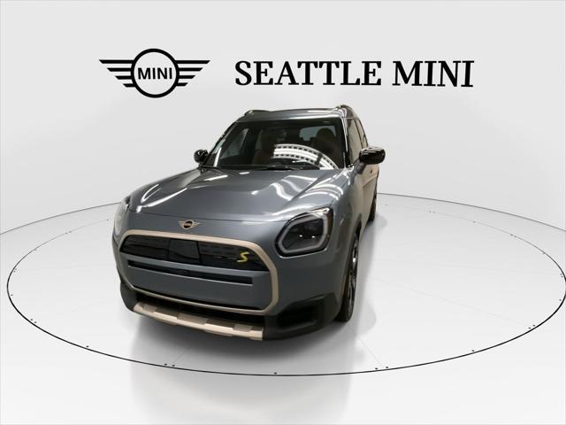 Photo of 2025 Smokey Green Metallic MINI Countryman