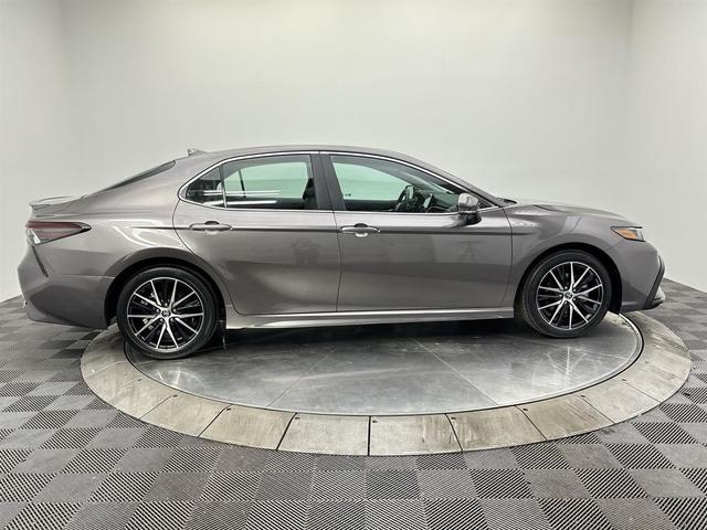 Photo of 2024 Predawn Gray Mica Toyota Camry