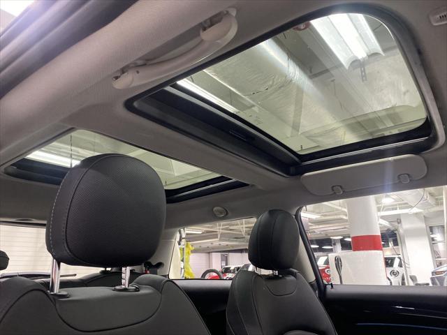 Photo of 2024 Island Blue Metallic MINI Hardtop