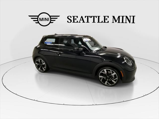 Photo of 2025 Midnight Black II Metallic MINI Hardtop