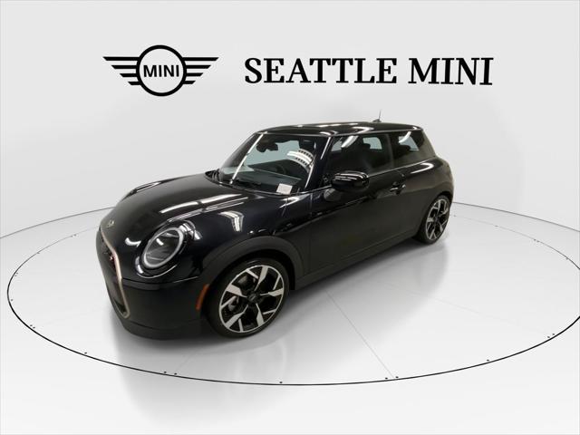 Photo of 2025 Midnight Black II Metallic MINI Hardtop