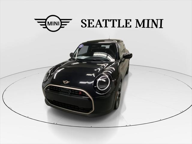 Photo of 2025 Midnight Black II Metallic MINI Hardtop