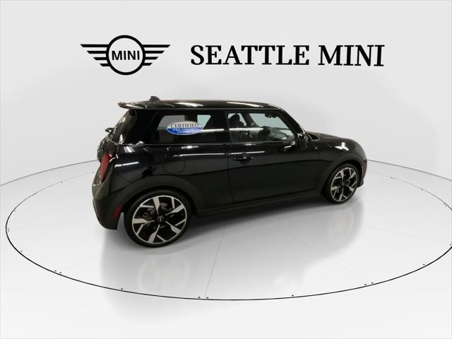 Photo of 2025 Midnight Black II Metallic MINI Hardtop