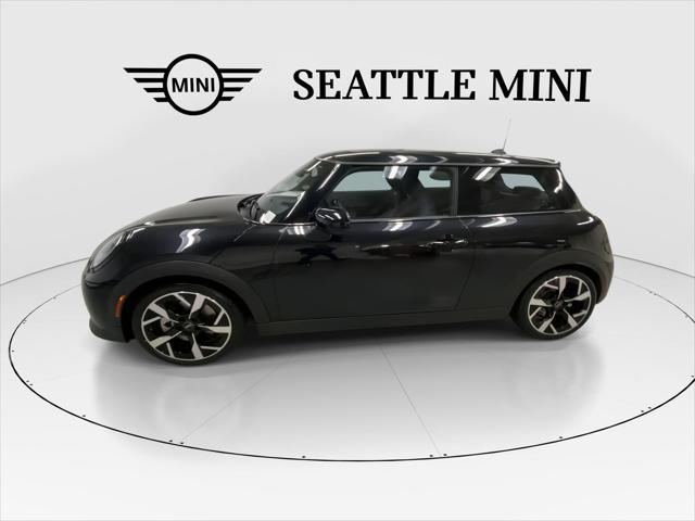 Photo of 2025 Midnight Black II Metallic MINI Hardtop