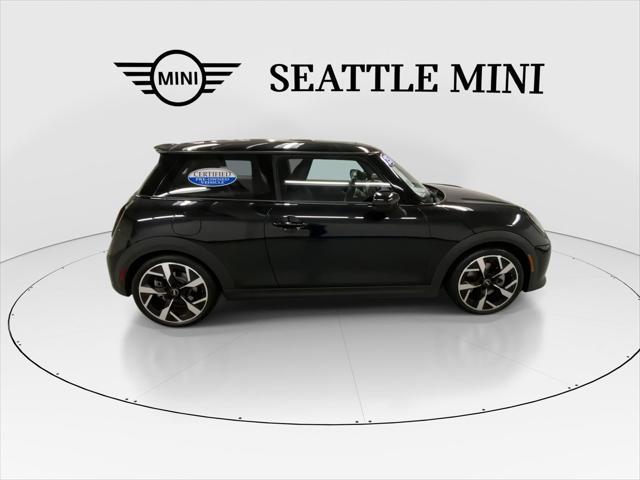 Photo of 2025 Midnight Black II Metallic MINI Hardtop