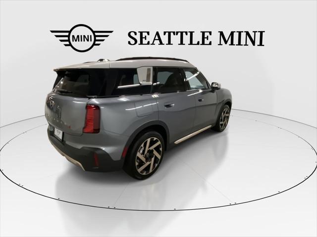 Photo of 2025 Smokey Green Metallic MINI Countryman
