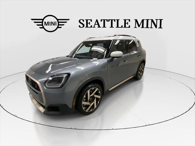 Photo of 2025 Smokey Green Metallic MINI Countryman