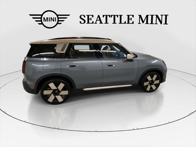 Photo of 2025 Smokey Green Metallic MINI Countryman