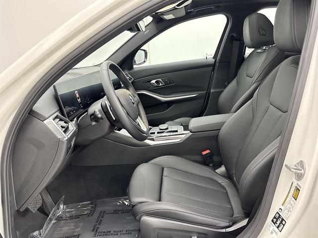 Photo of 2024 Alpine White BMW 330