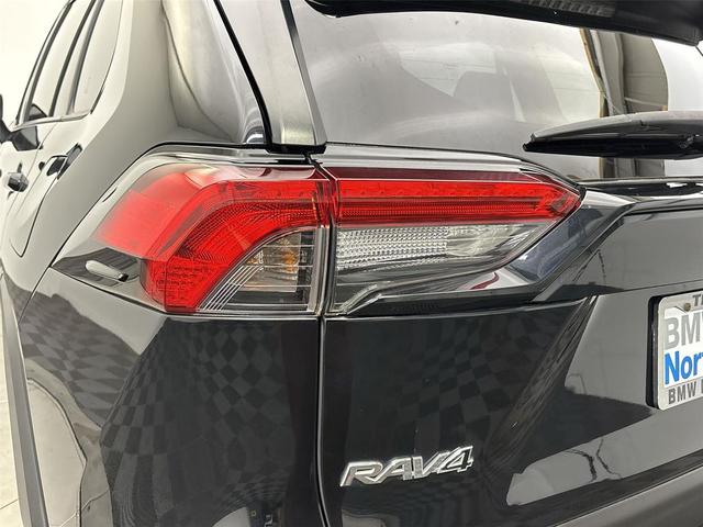 Photo of 2020 Midnight Black Metallic Toyota RAV4