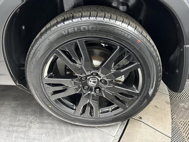 Photo of 2022 Sonic Gray Pearl Honda Pilot