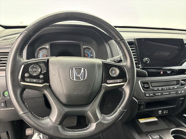 Photo of 2022 Sonic Gray Pearl Honda Pilot
